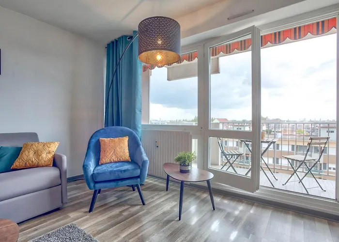 Strasbourg Urban Chic Cathedral View - Parking, Tram, 8 Min City Center