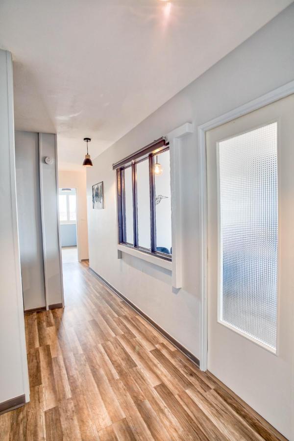Urban Chic Cathedral View - Parking, Tram, 8 Min Center *